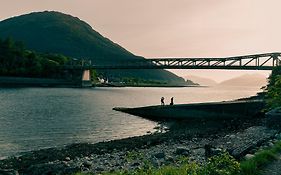 Loch Leven Hotel & Distillery